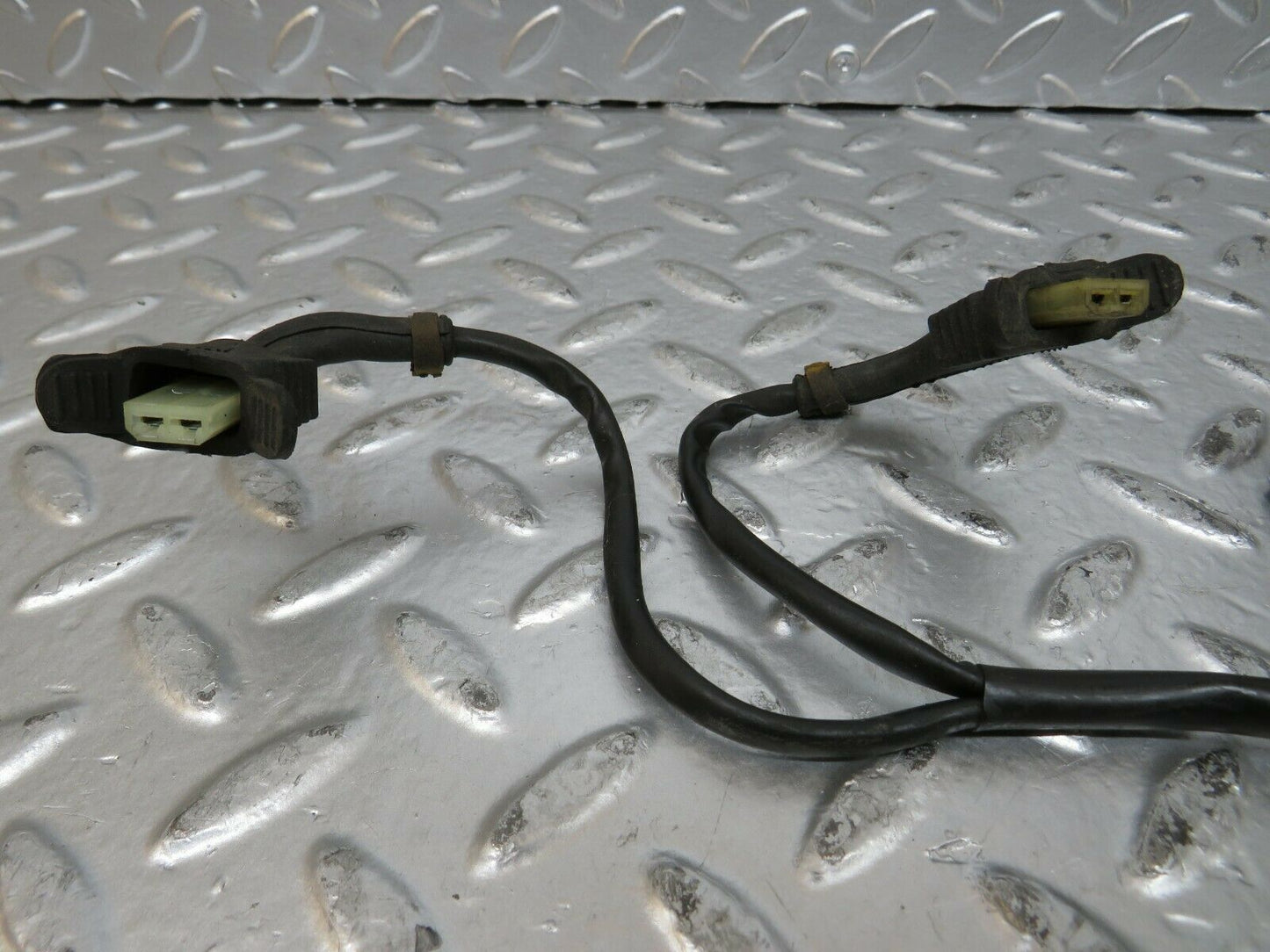 23599 Mercedes-Benz W114 280E Injector Wire Harness