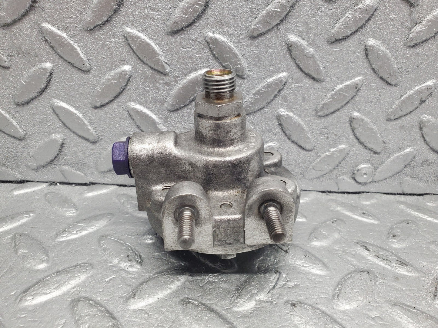 W112 fuel backflow damper regulator used OEM