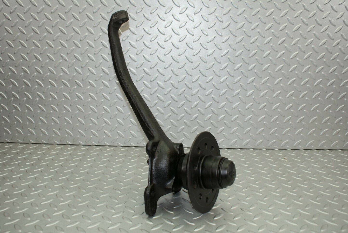 2702 Mercedes-Benz W116 350SE Wheel Hub Front Right