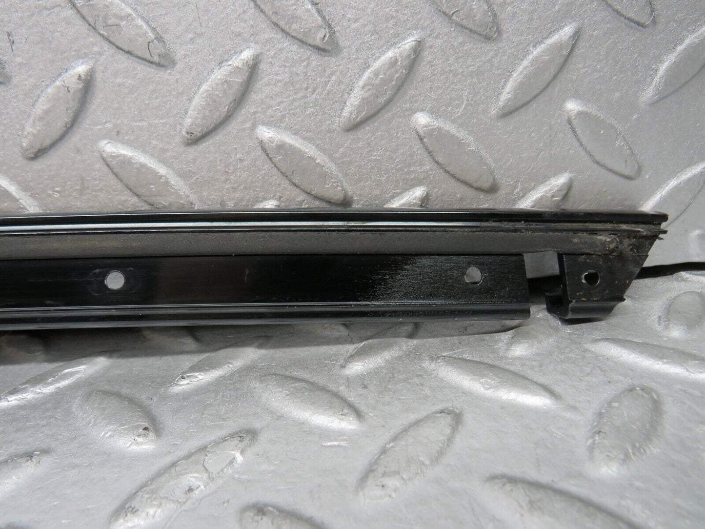 37894 Mercedes-Benz A124 320E Cabriolet A Pillar Sealing Rail Trim Right Side