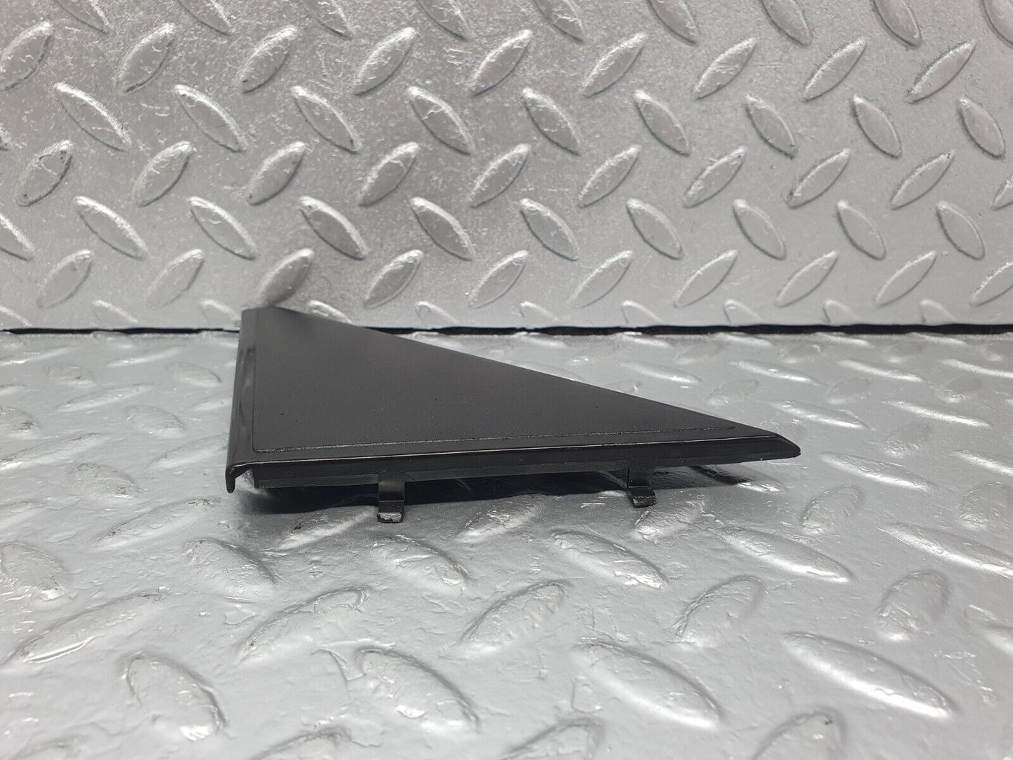 43673 Mercedes-Benz C126 380SEC Coupe Wing Mirror Triangle Cover Left 1267251311