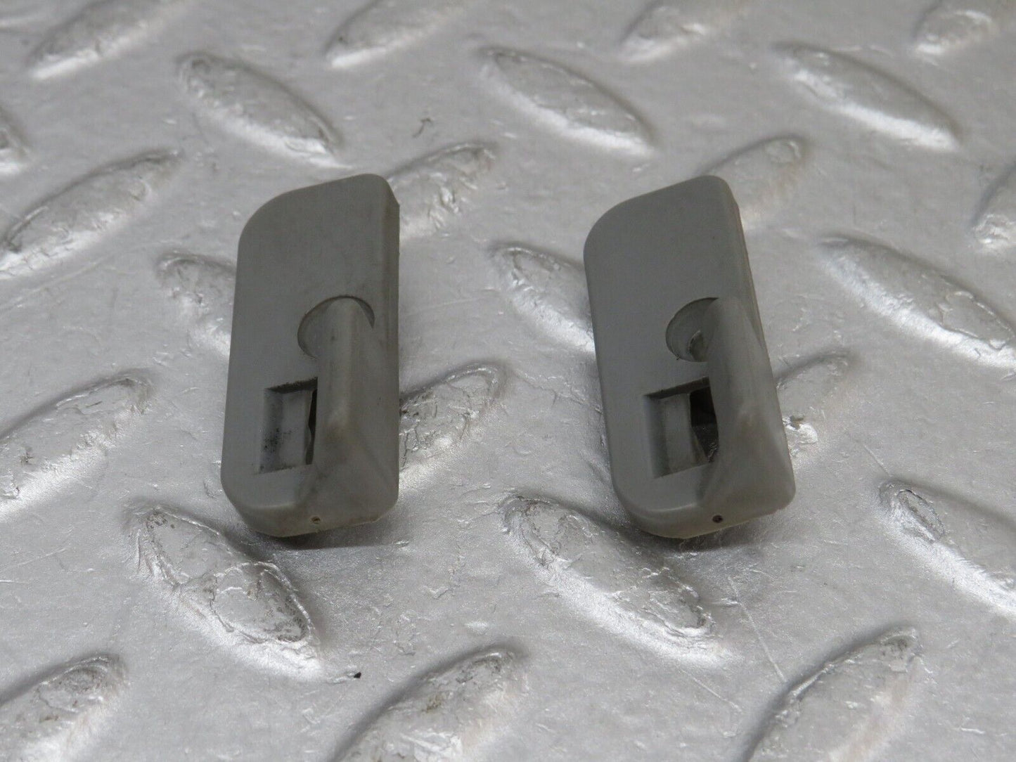 36036 Mercedes-Benz W126 420SE Parcel Shelf Storage Lid Latch 2x 1268460044