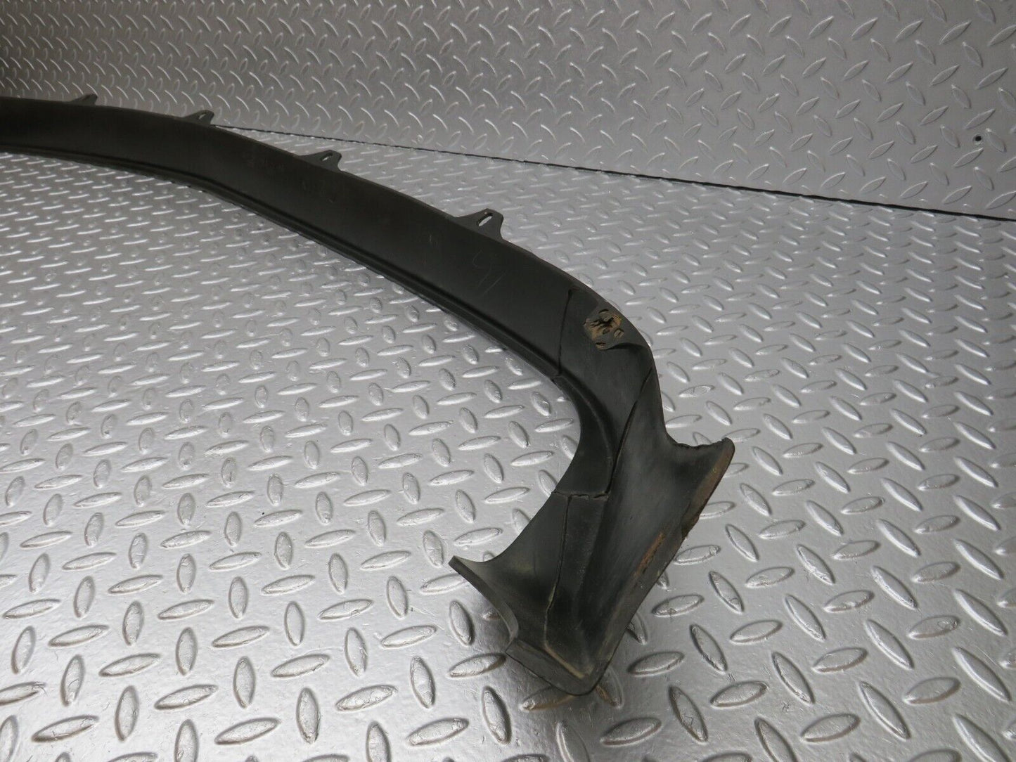 40085 Mercedes-Benz R107 350SL Front Plastic Grill Spoiler 1077900188