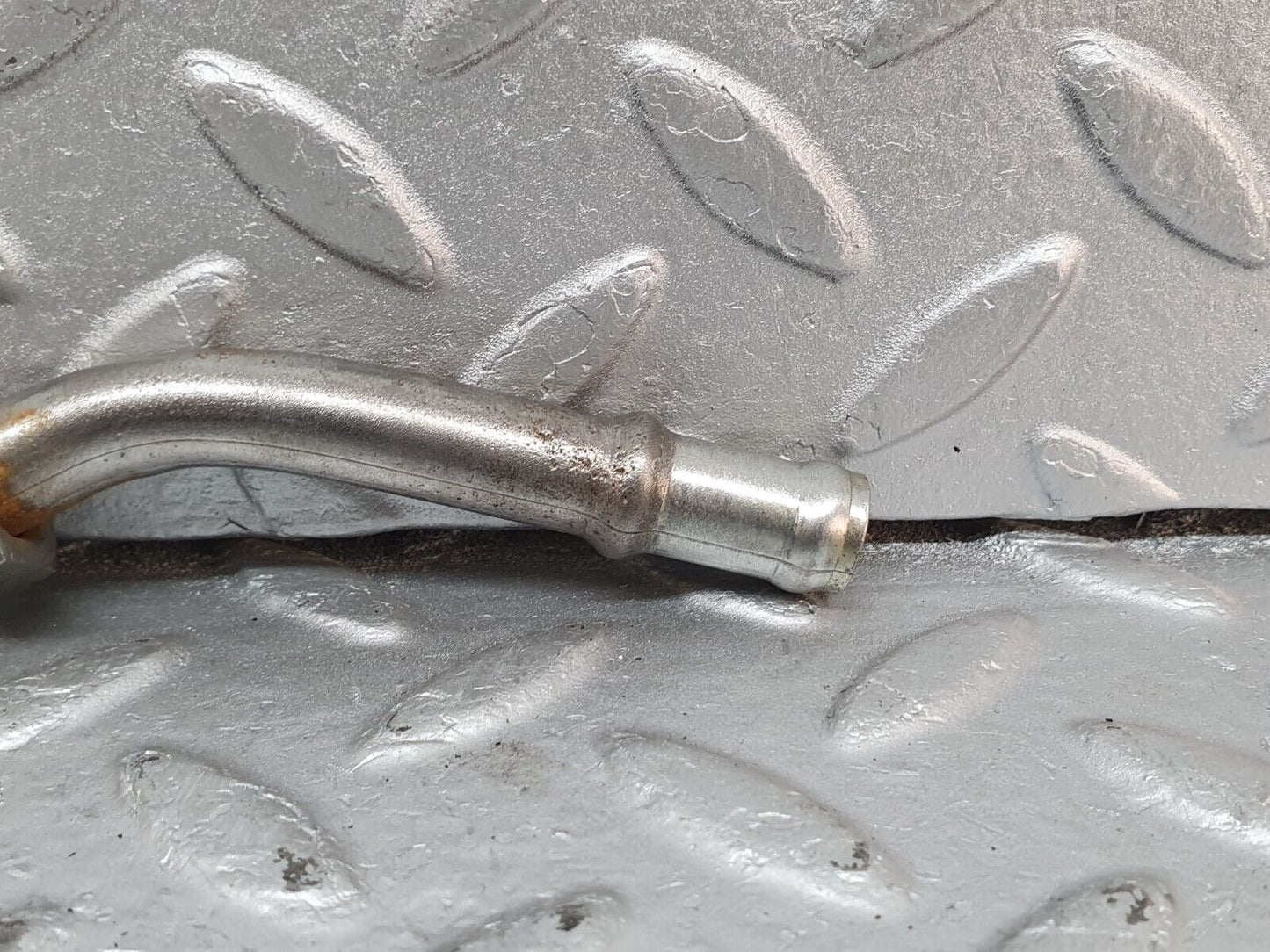 41241 Mercedes-Benz W126 300SE Power Steering Hose Pipe