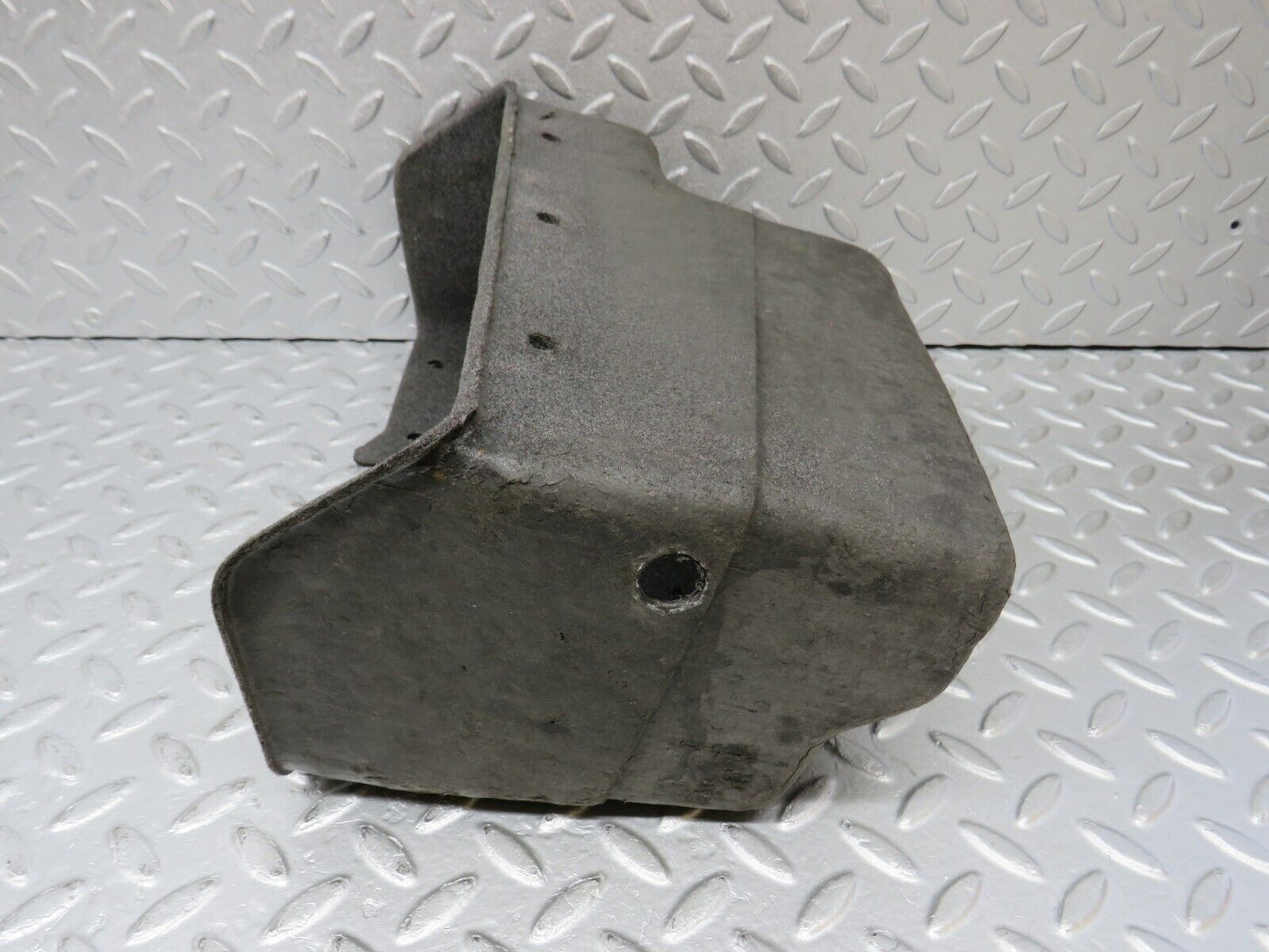 39019 Mercedes-Benz W201 190E Glove Box 2016800291