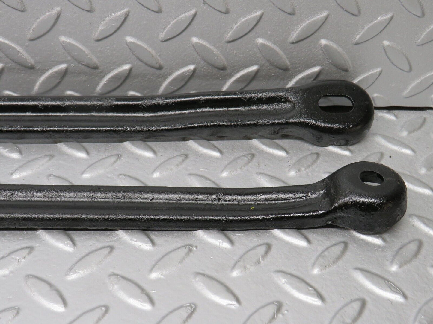 38582 Mercedes-Benz R129 280SL Coupe Front Suspension Anti Roll Bar Support Bar 2x