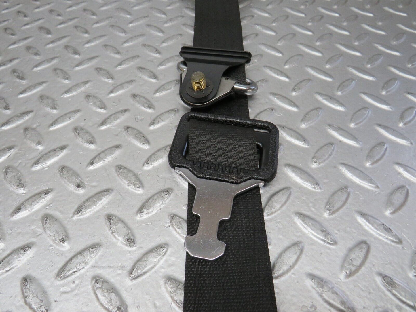 28163 Mercedes-Benz W123 280E Rear Seat Belt Set With Buckles 1238607885