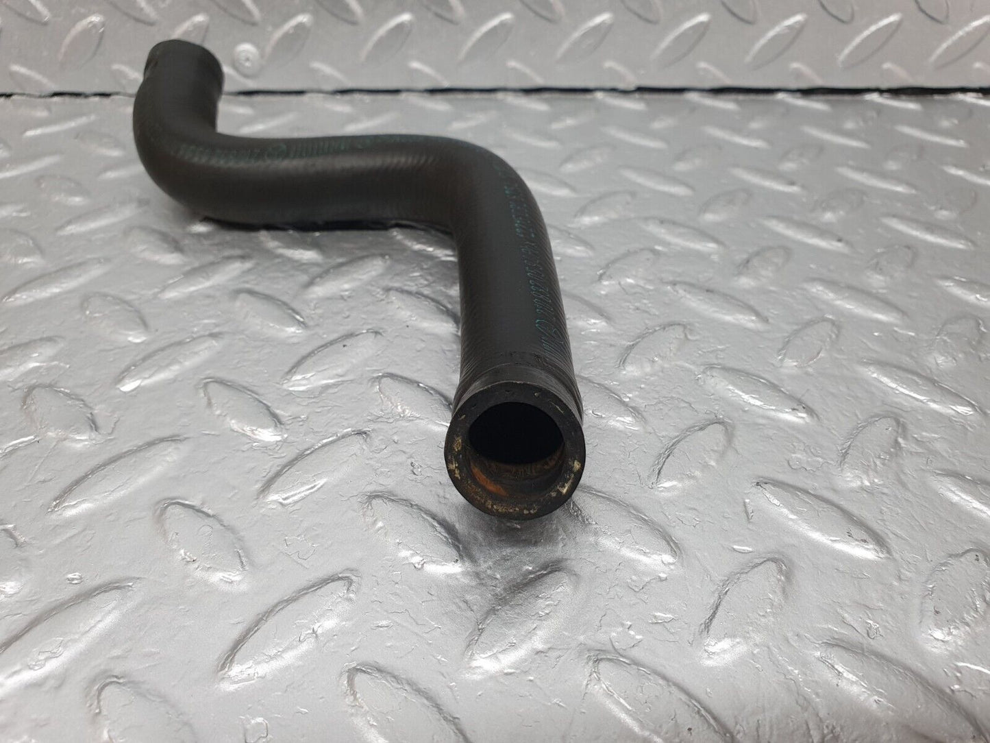 42069 Mercedes-Benz W202 C200 Water Hose Pipe 2028325094 2108320594