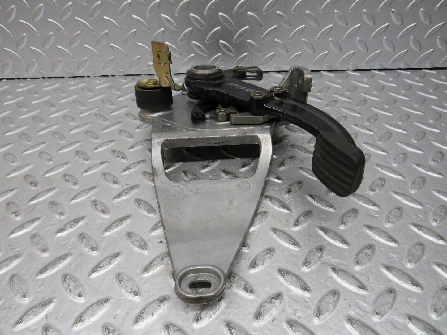 27684 Mercedes-Benz S124 300TE Wagon Parking Brake Pedal 1244270736 1244270801