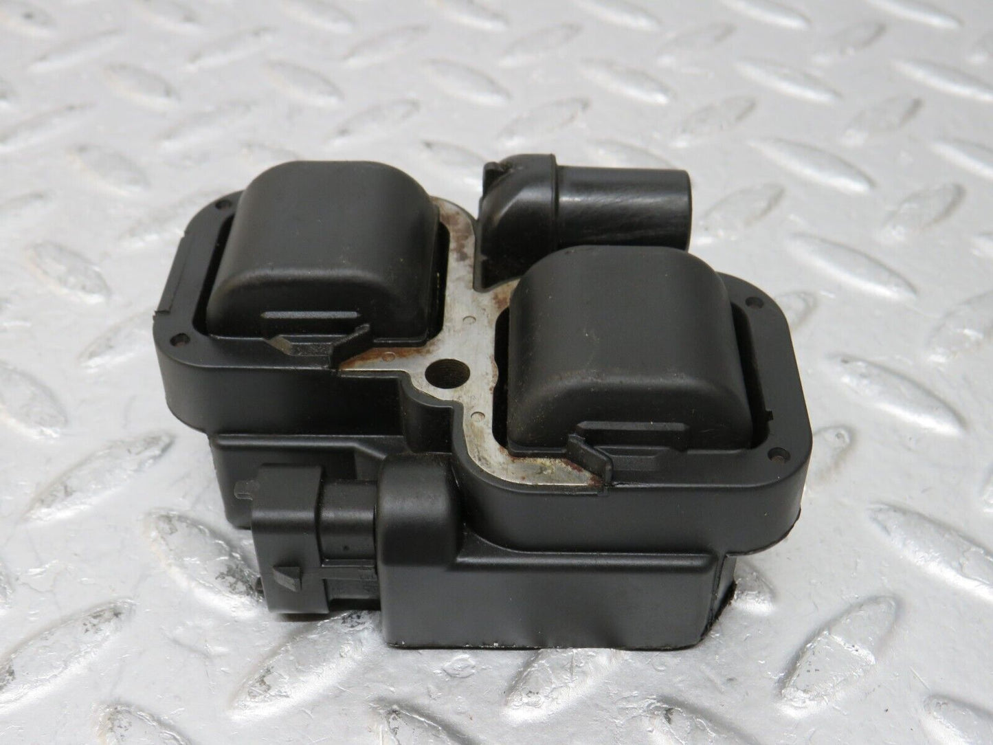 34919 Mercedes-Benz W210 320E Ignition Coil Bosch 0001587803 0221503035
