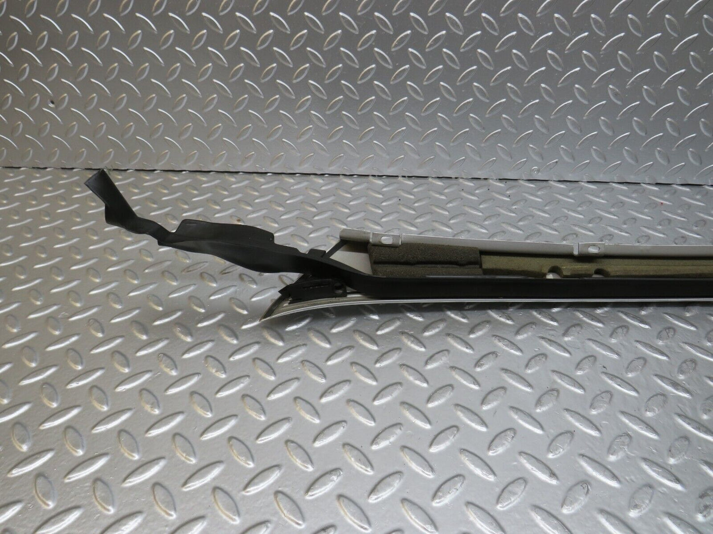 25062 Mercedes-Benz W140 S320 A Pillar Exterior Cover Left Side