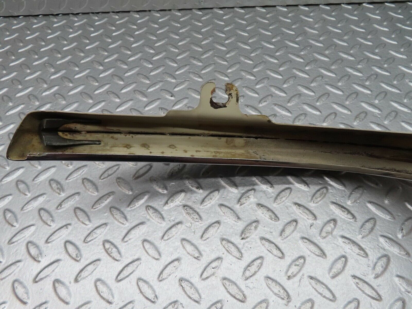 18156 Mercedes-Benz W116 450SEL Front Right Upper Bumper Corner 1168800270