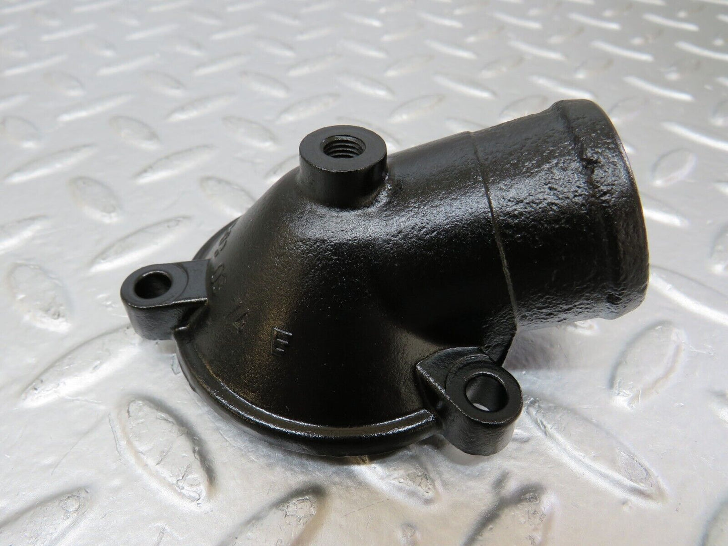 25550 Mercedes-Benz W123 200 Thermostat Housing 1022030374