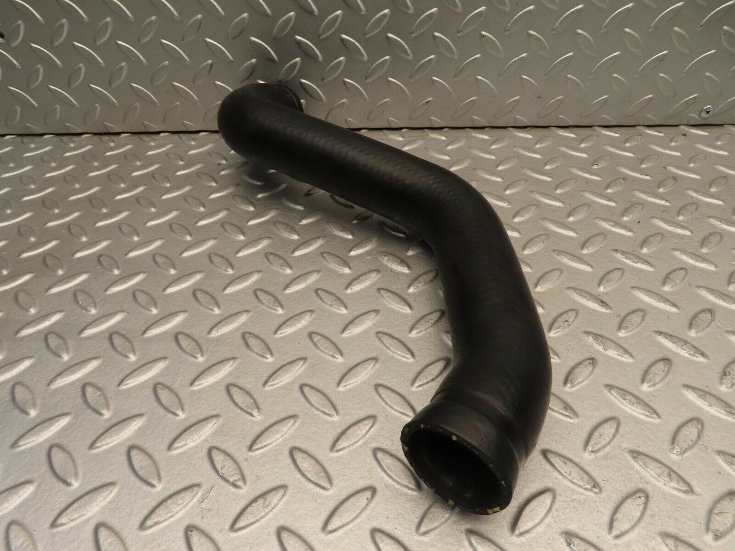 11721 Mercedes-Benz R107 450SL Radiator Hose 1165013482