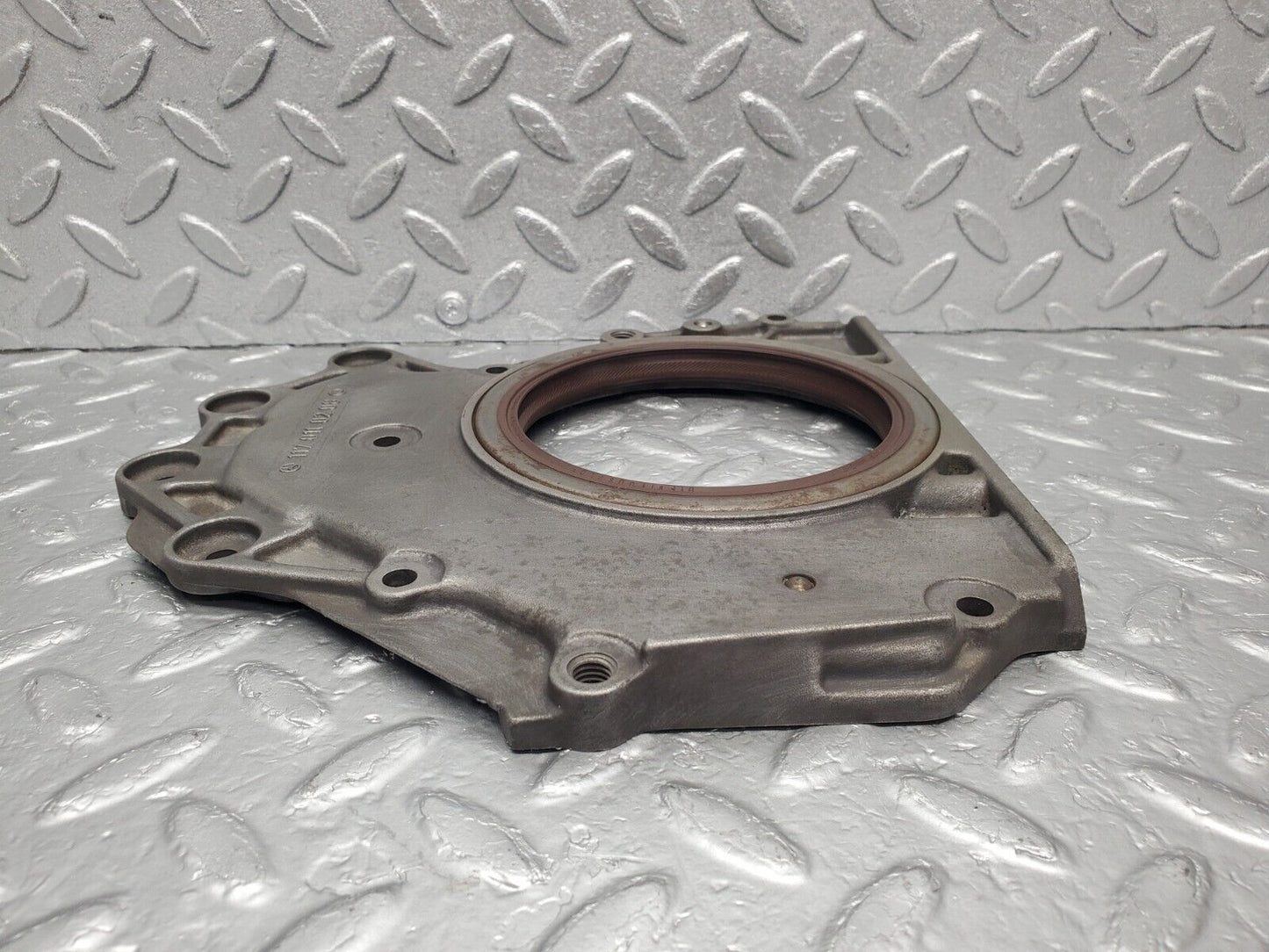 46258 Mercedes-Benz W126 420SE Crankshaft Rear Sealing Cover 1170110208