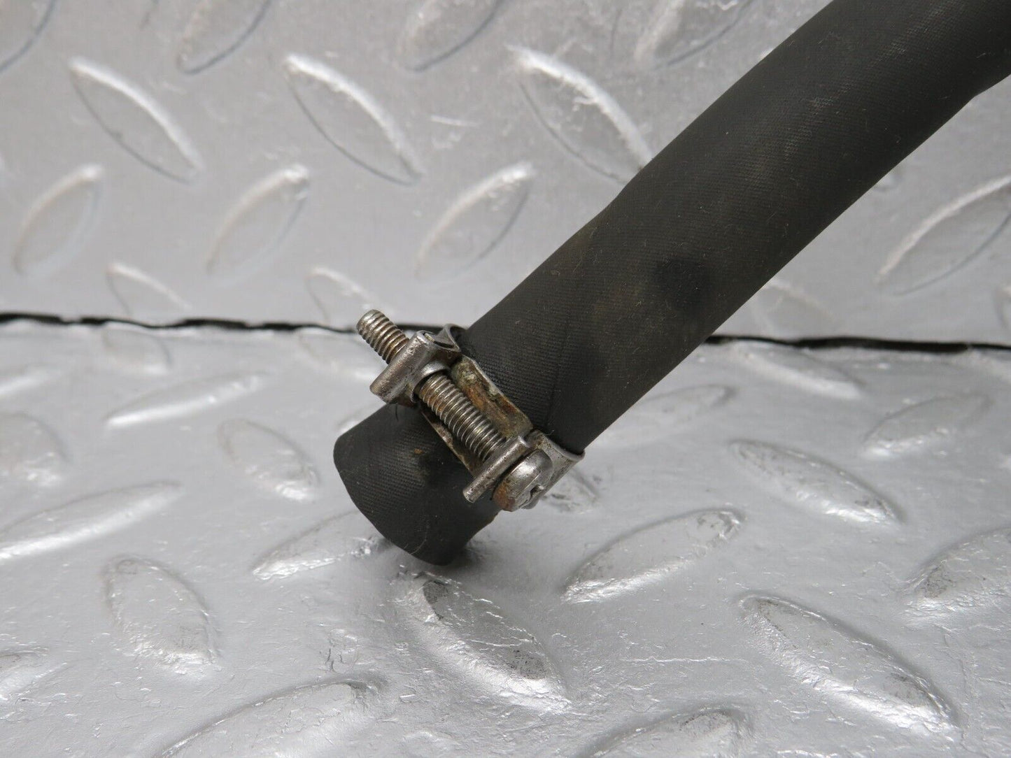 39159 Mercedes-Benz R107 500SL Fuel Pipe Line