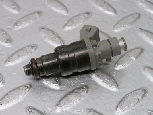 33483 Mercedes-Benz W202 C180 Fuel Injector Siemens 0000787423