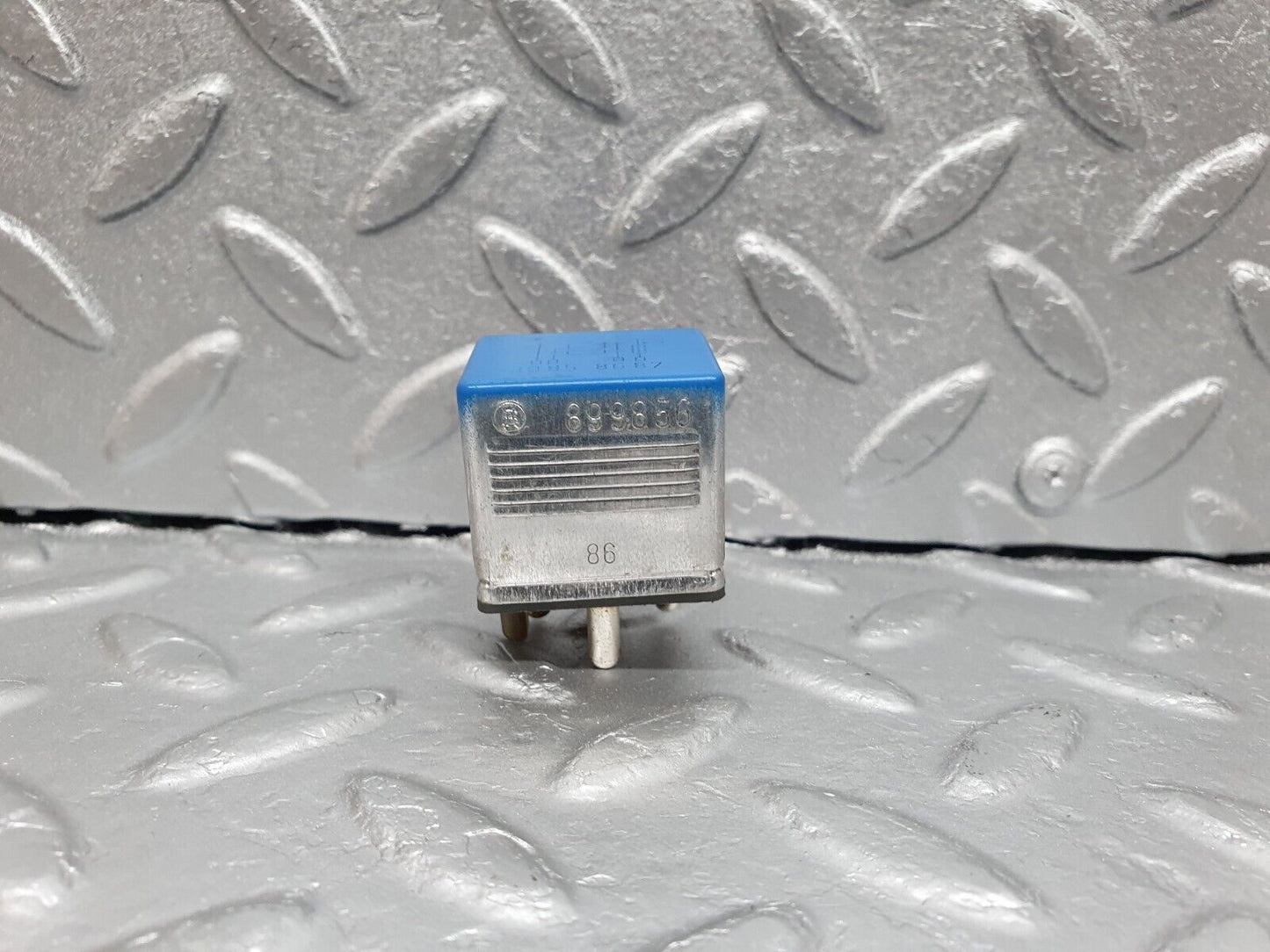 41641 Mercedes-Benz W124 200E Multi Purpose Relay 0015425919