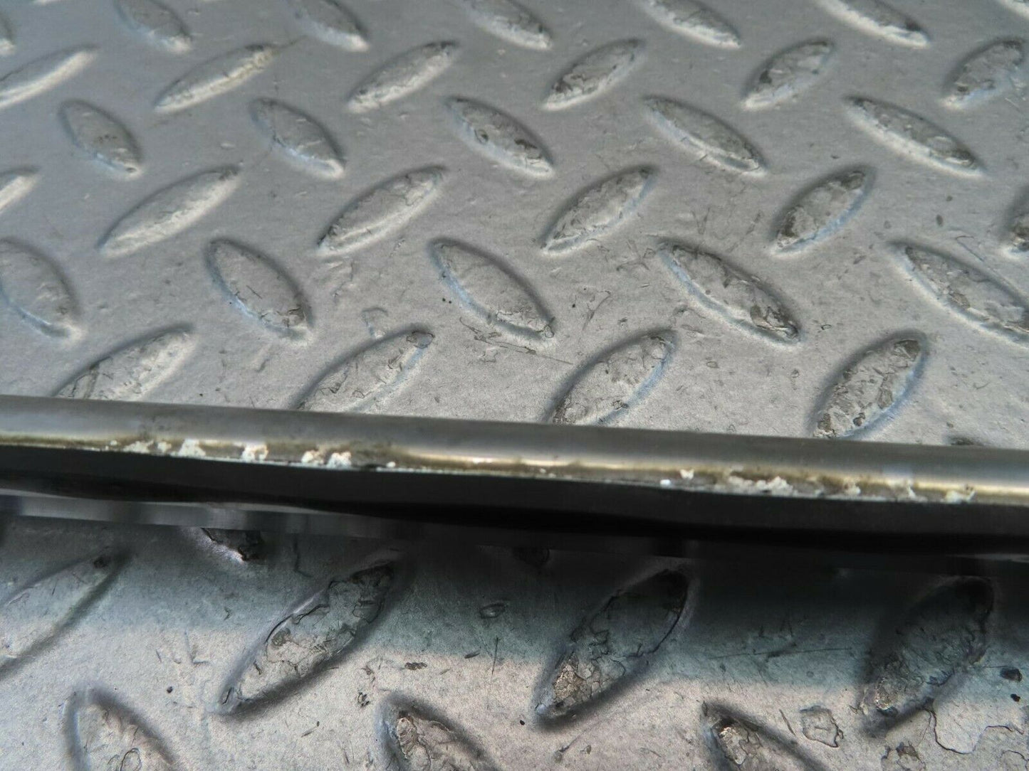 11585 Mercedes-Benz C123 230CE Coupe Chrome Roof Trim Cladding Right Side