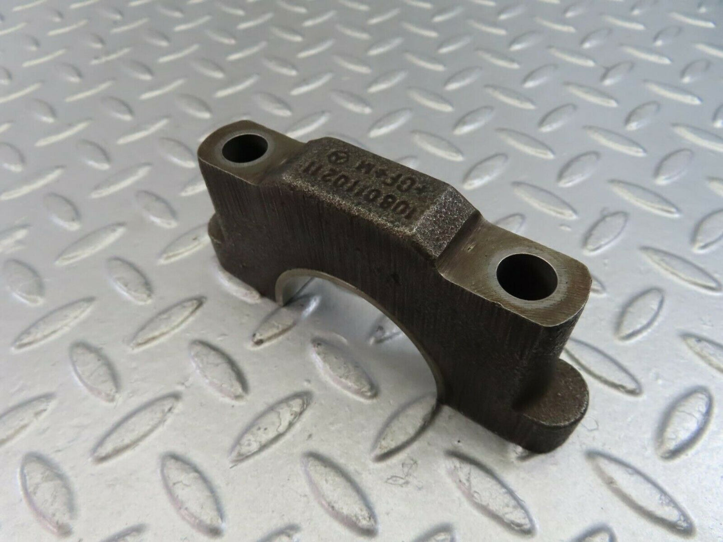 9875 Mercedes-Benz C123 280CE Coupe Crankshaft Bearing Holder Block 1080110211
