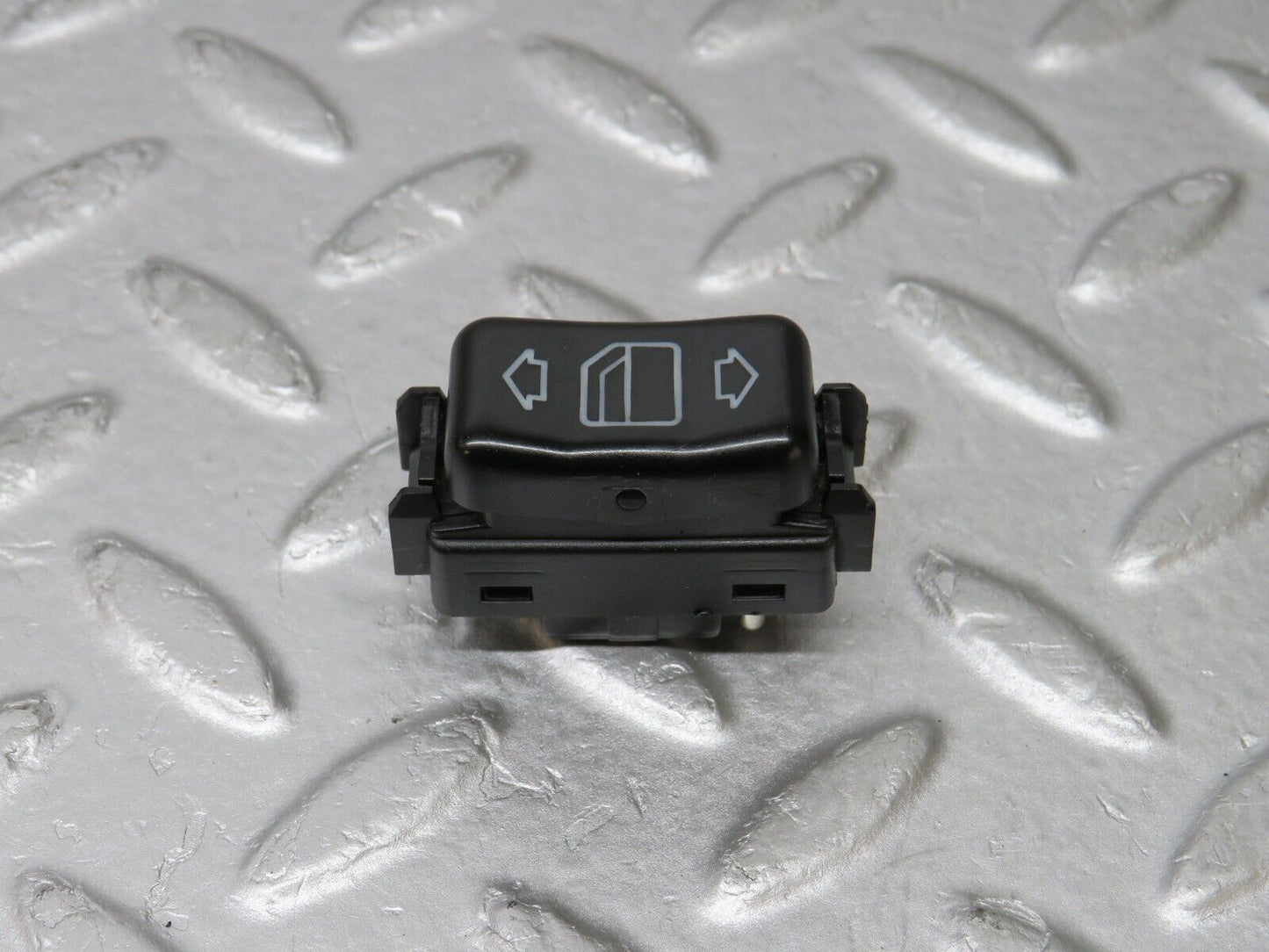 36125 Mercedes-Benz W126 420SE Electric Window Switch Right 1248204510