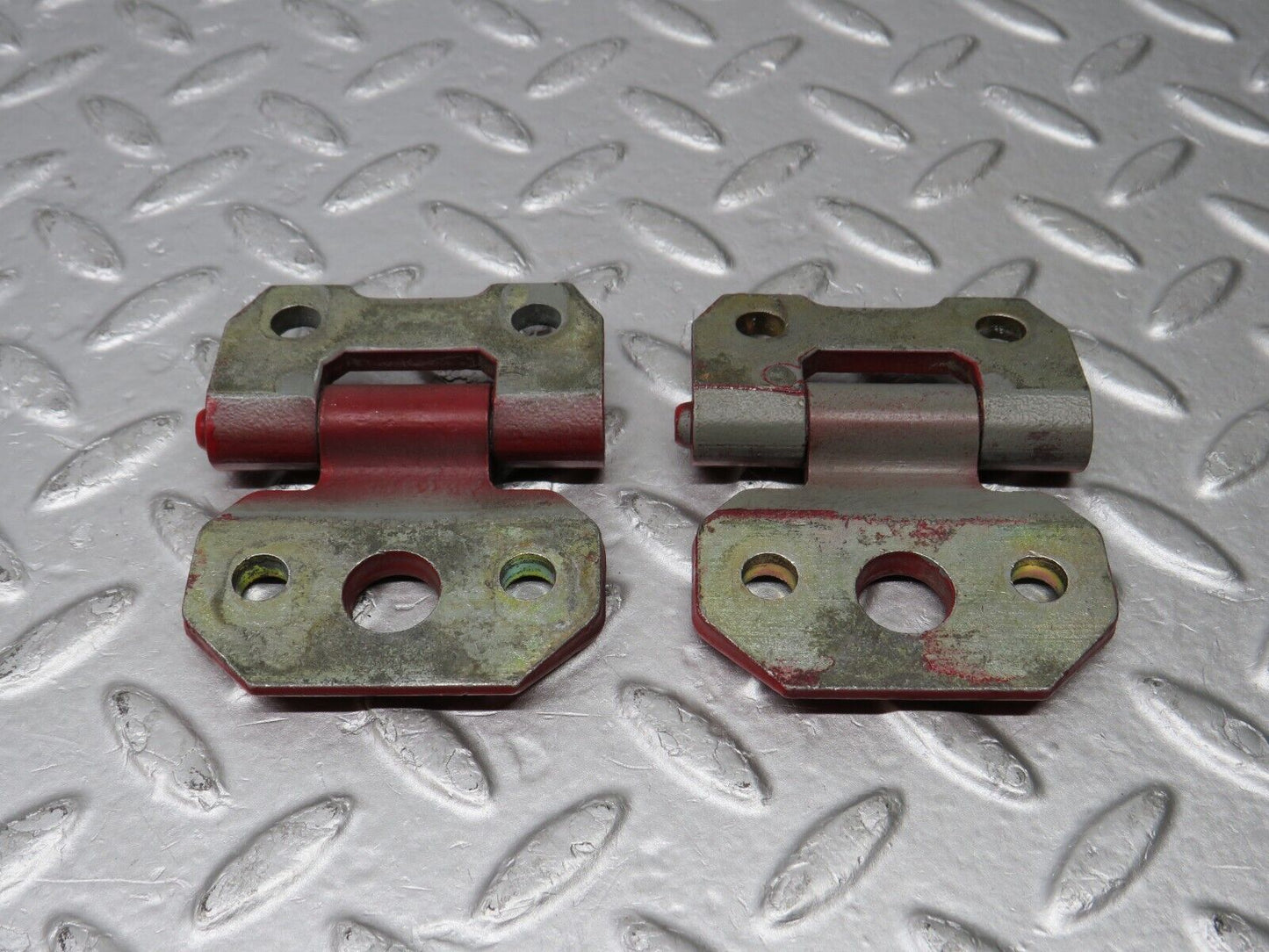 38801 Mercedes-Benz W201 190E 2.6L Door Hinge Left Side