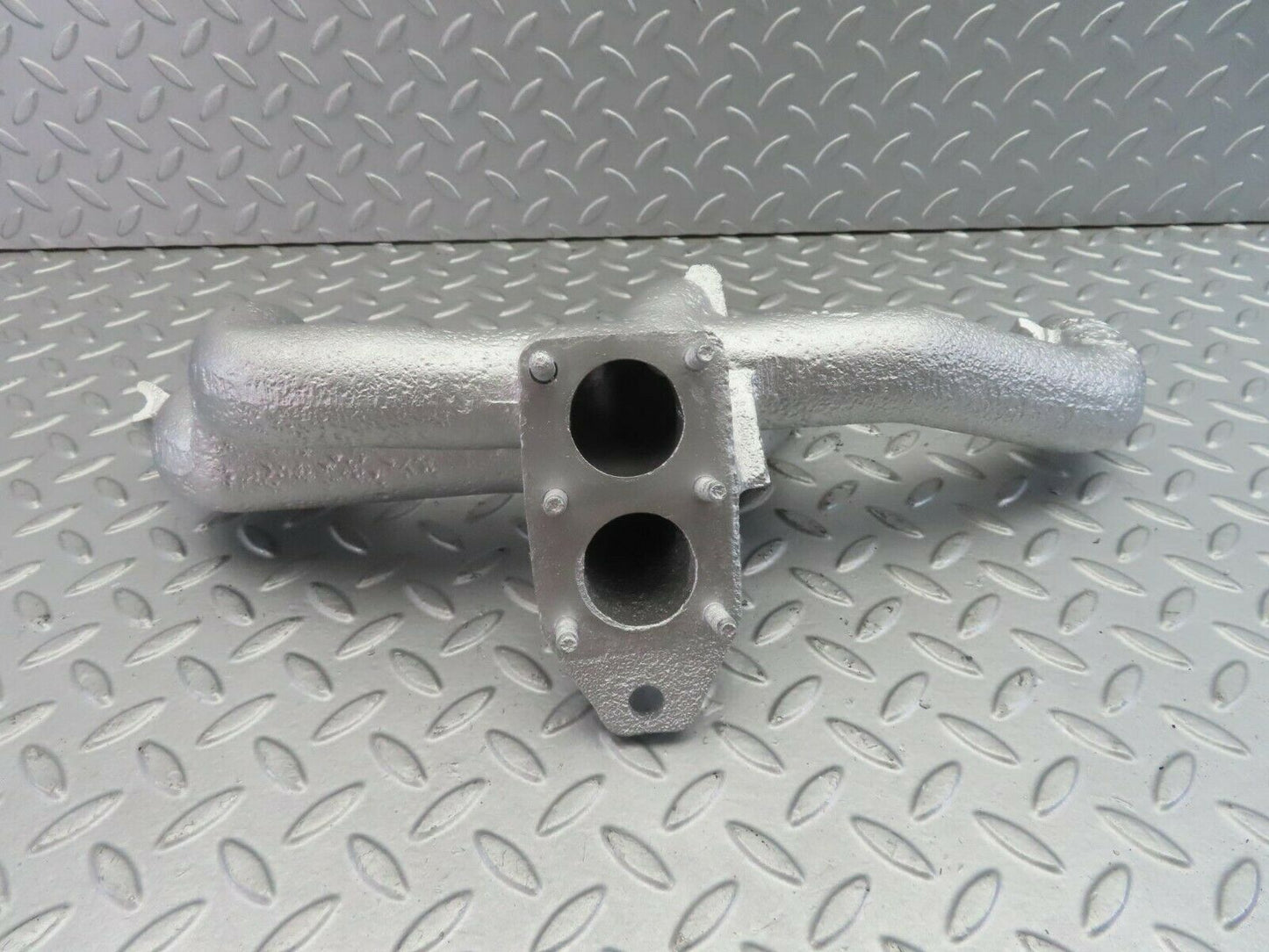 7552 Mercedes-Benz Exhaust Manifold OM617 300D 6171420001