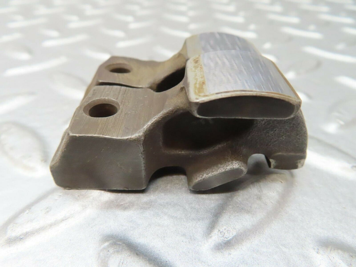 15697 Mercedes-Benz R107 450SL Valve Rocker Arm With Valve Tappet Pair