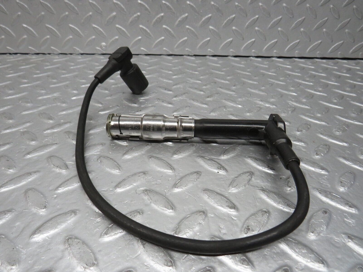 38100 Mercedes-Benz A124 320E Ignition Coil Lead 0300362105 0356250035 0001593442