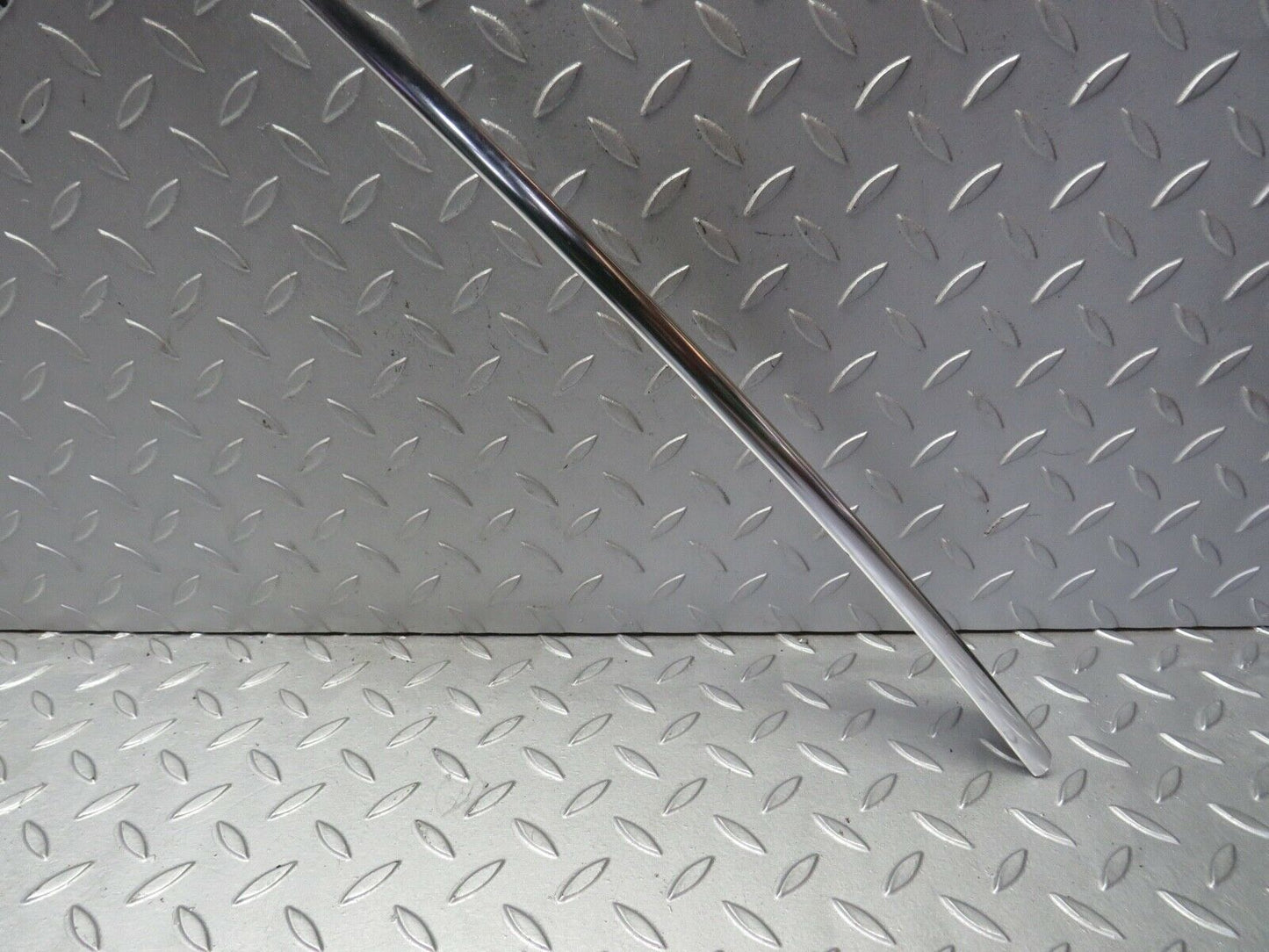 21808 Mercedes-Benz W126 300SE Roof Chrome Trim Left Side