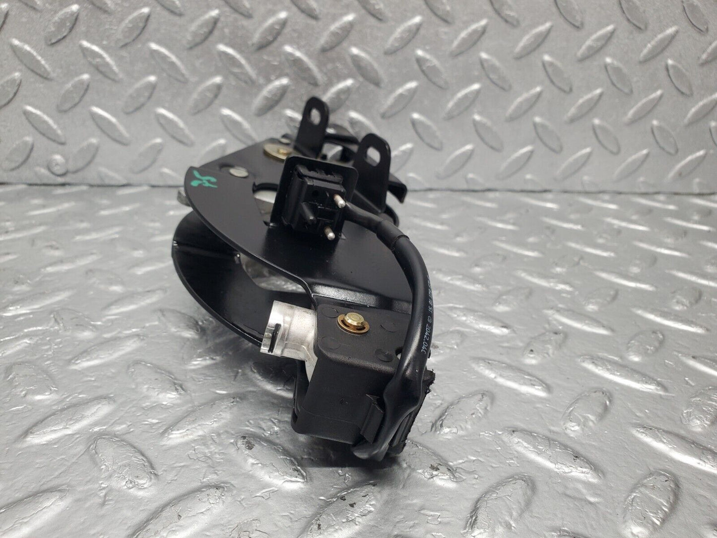 47016 Mercedes-Benz R129 320SL Coupe Rear Right Roof Lock Mechanism 1298001774