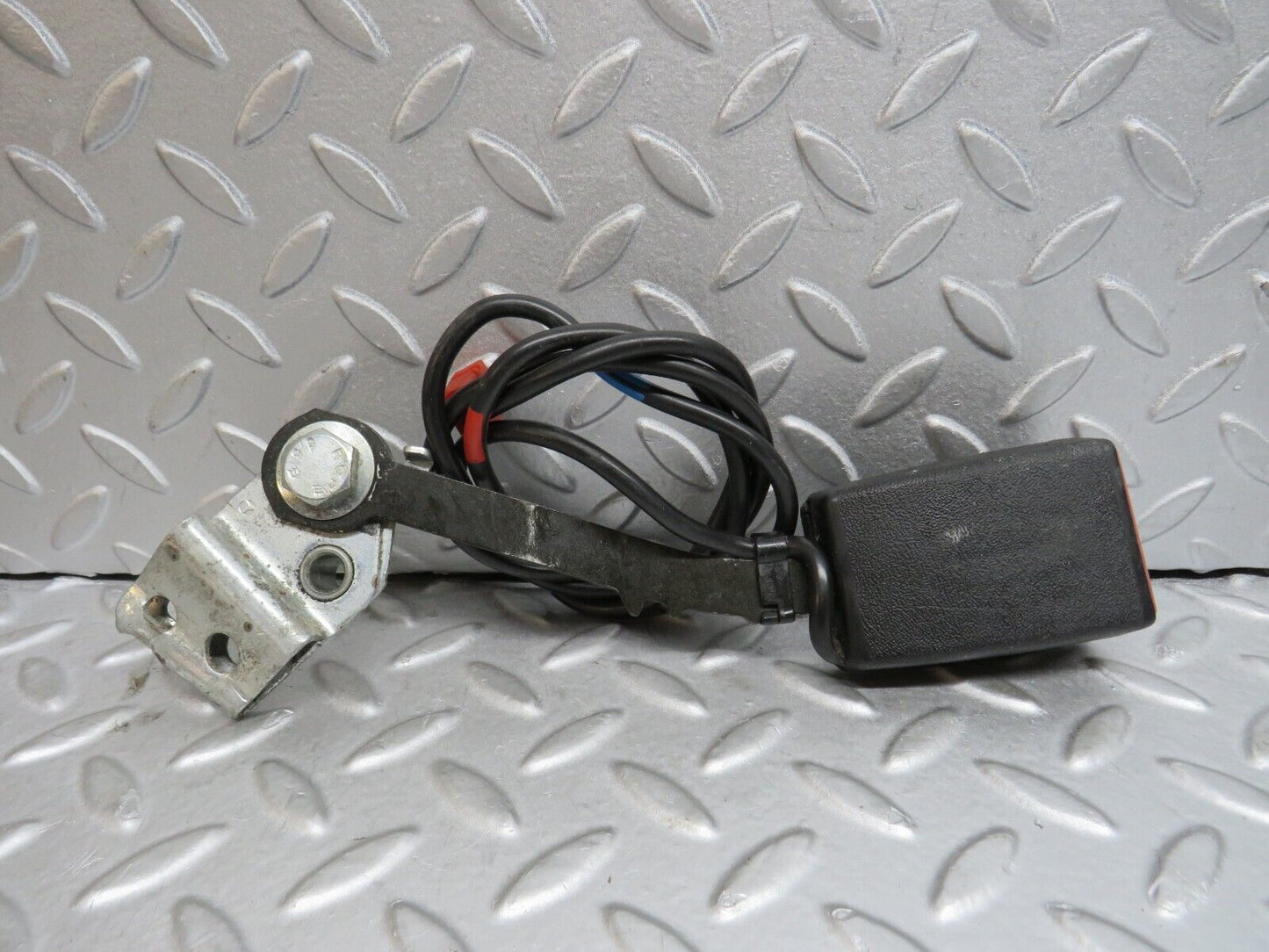 39055 Mercedes-Benz W201 190E 2.6L Front Left Seat Belt With Buckle 2018606785 1248606169