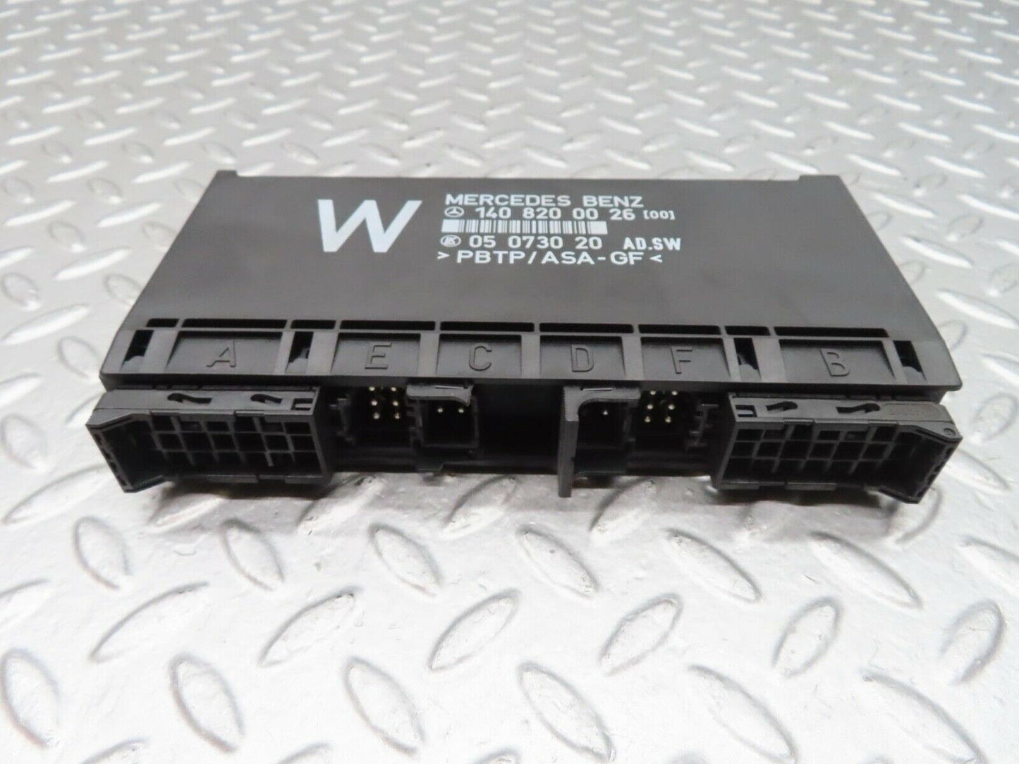 14998 Mercedes-Benz W140 S320 Comfort Control Unit 1408200026