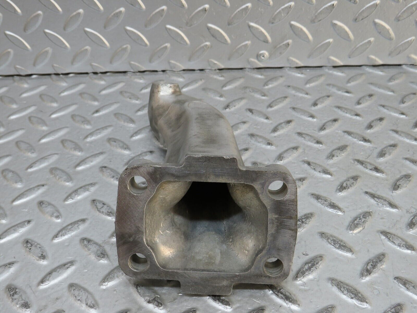 28423 Mercedes-Benz S123 240D Wagon Engine Mount Bracket Left Side 6152231304