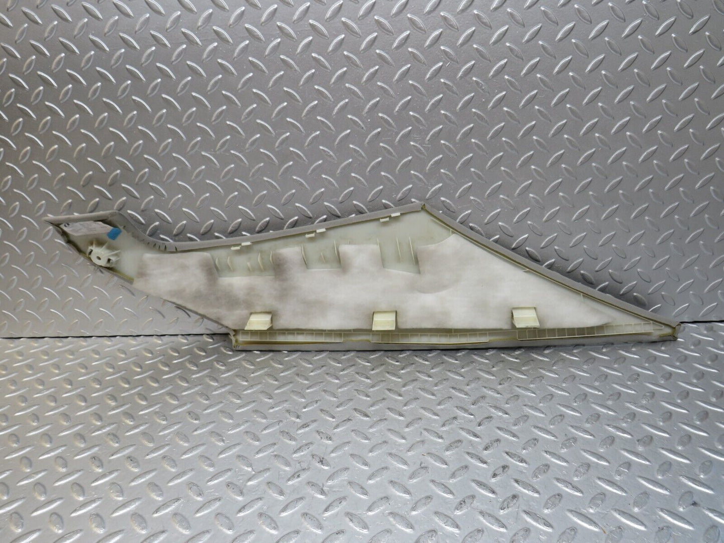 35209 Mercedes-Benz W221 C Pillar Interior Trim Right Side 2216904025