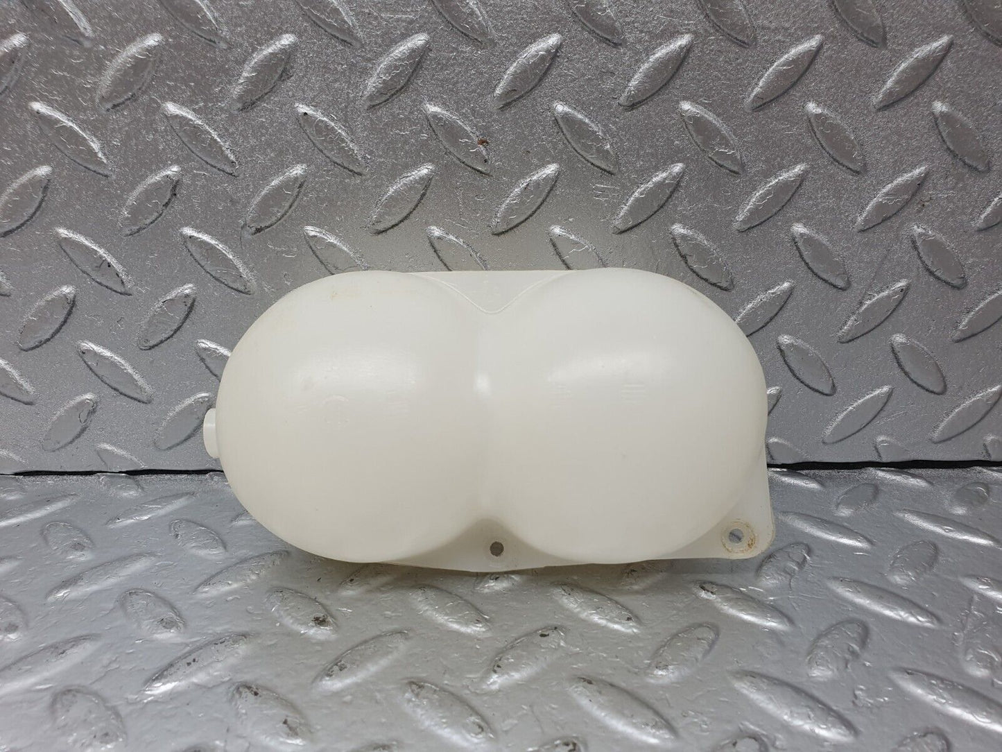 43907 Mercedes-Benz C123 230CE Coupe Vacuum Reservoir