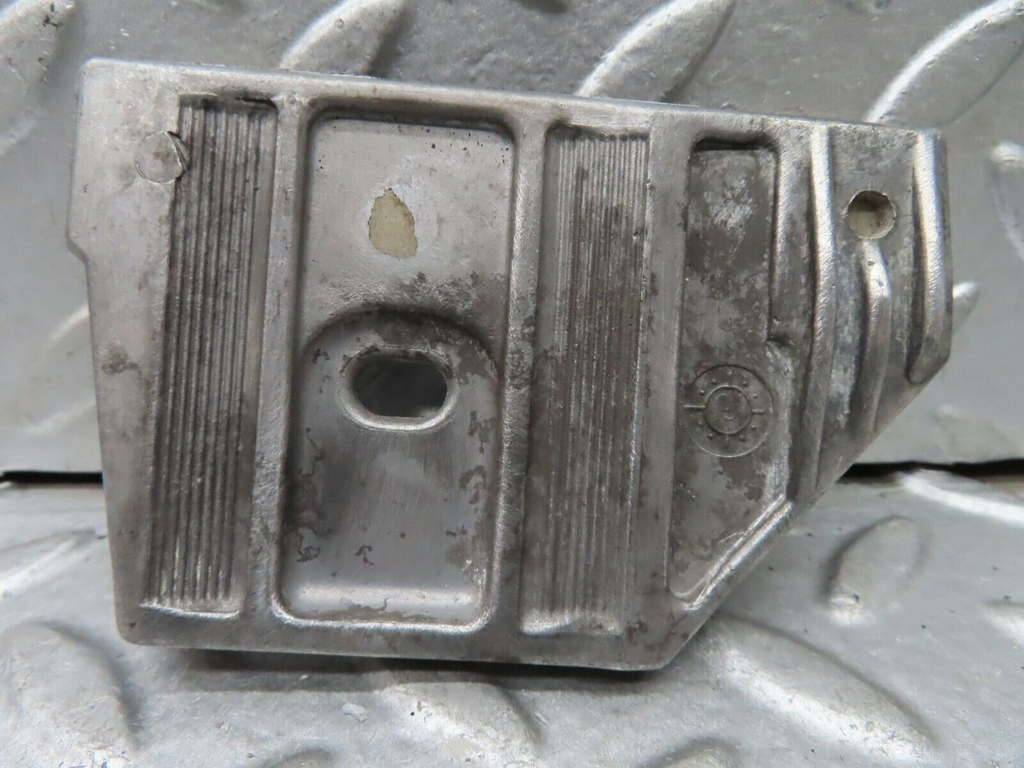 19631 Mercedes-Benz C140 CL420 Coupe Door Window Guide Bracket 1247250432