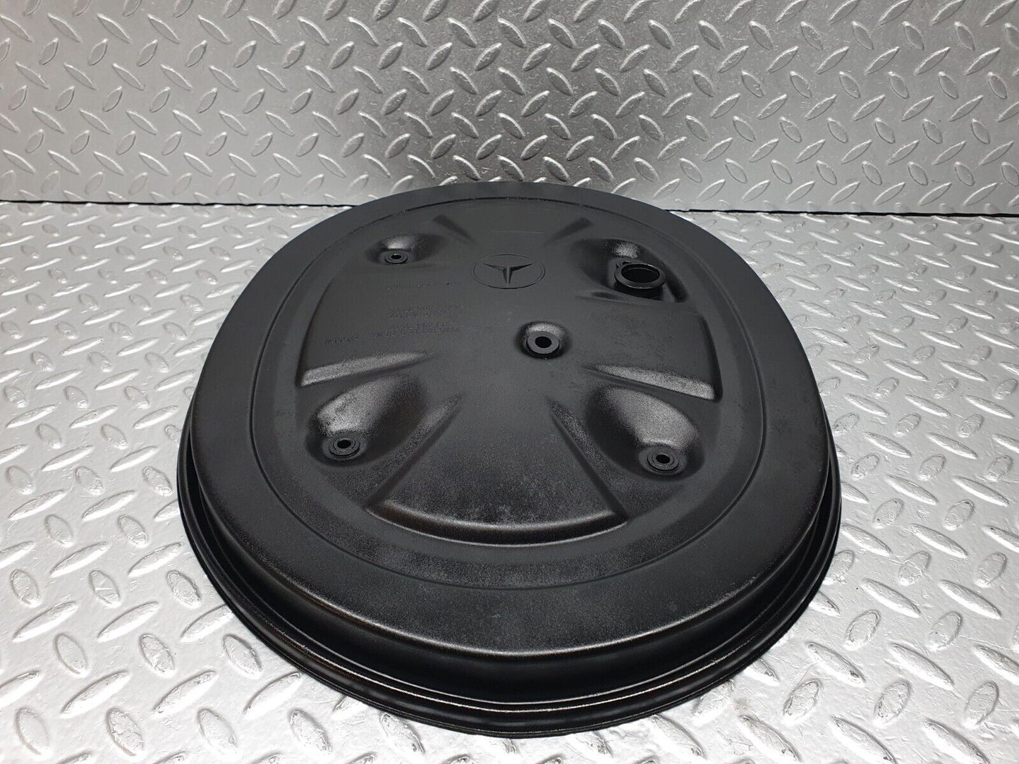 41195 Mercedes-Benz W126 300SE Air Filter Box Housing Lid 0130947202