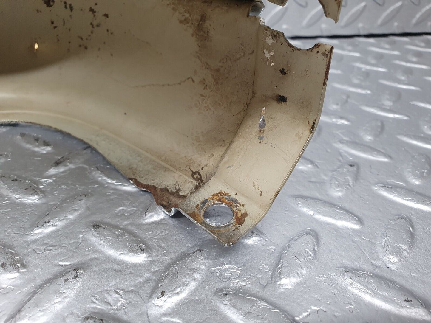 44196 Mercedes-Benz C123 230CE Coupe Rear Right Bumper Corner 1238800471