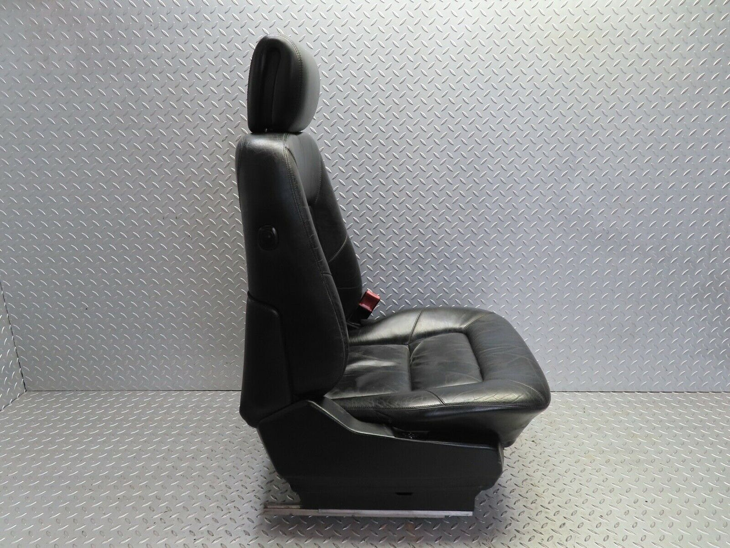 19410 Mercedes-Benz C140 CL420 Coupe Front Right Seat Black Leather