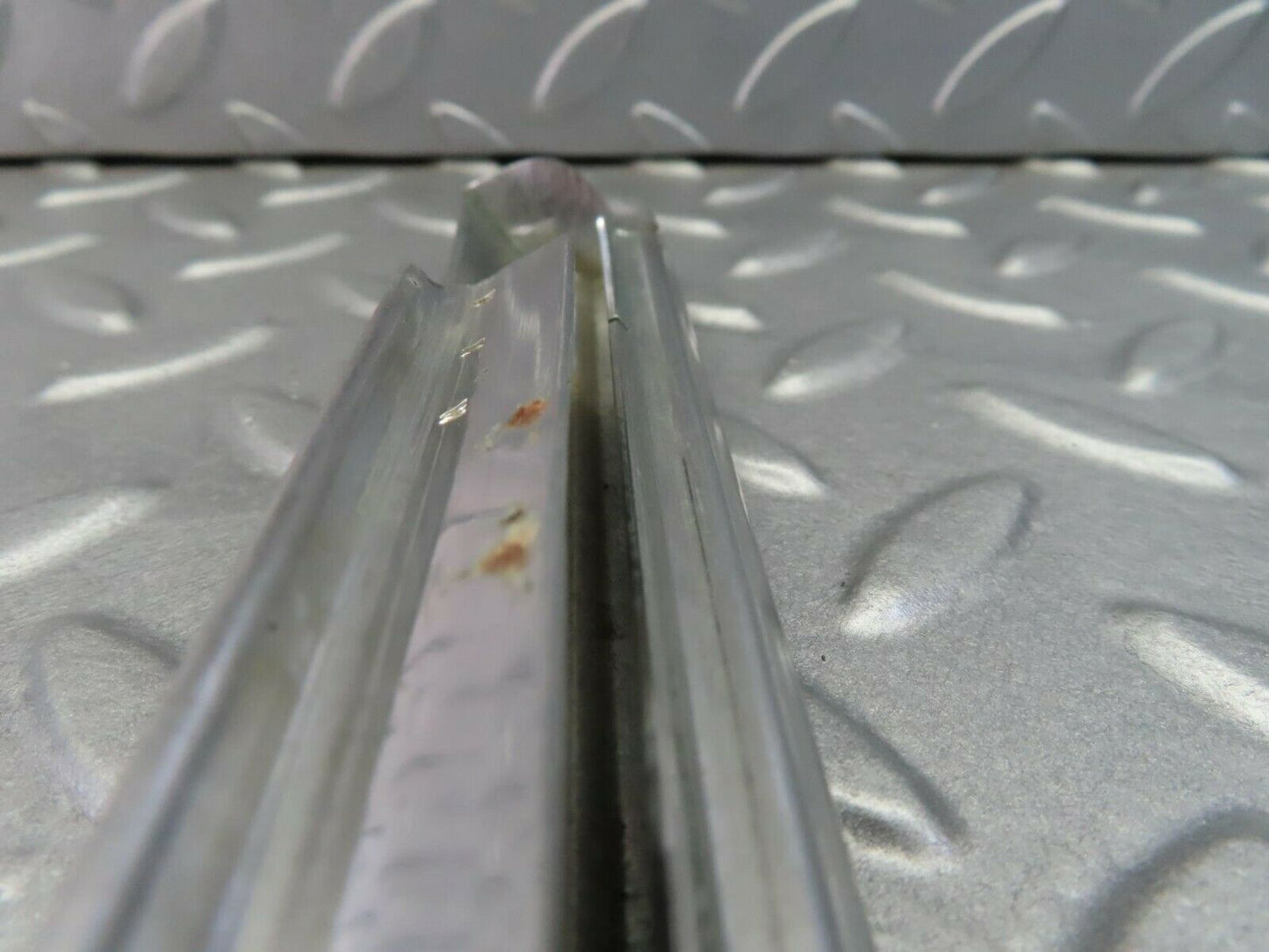 7844 Mercedes-Benz W115 220D Front Left Door Chrome Trim