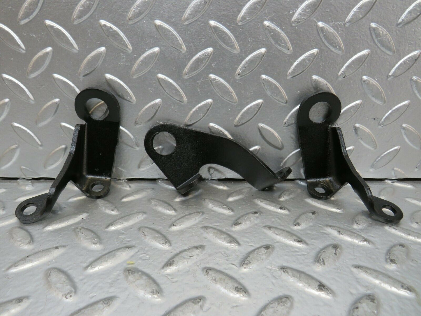 23391 Mercedes-Benz W116 350SE Engine Lifting Eyes Hooks