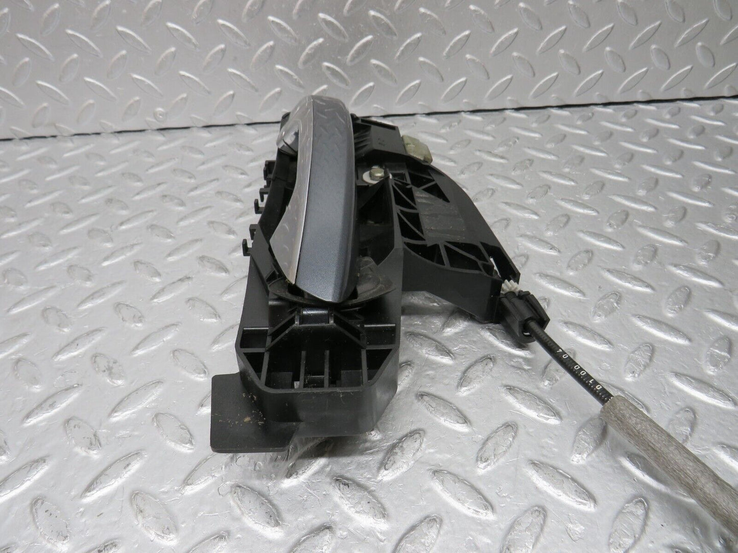 35290 Mercedes-Benz W221 Rear Left Door Exterior Handle