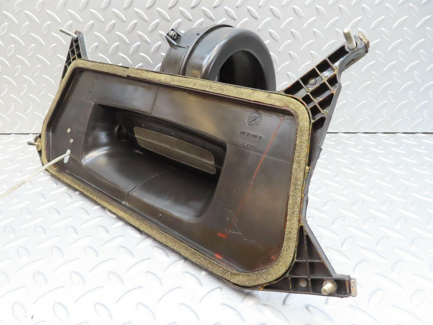14775 Mercedes-Benz W201 190E Heater Blower Motor Housing Behr