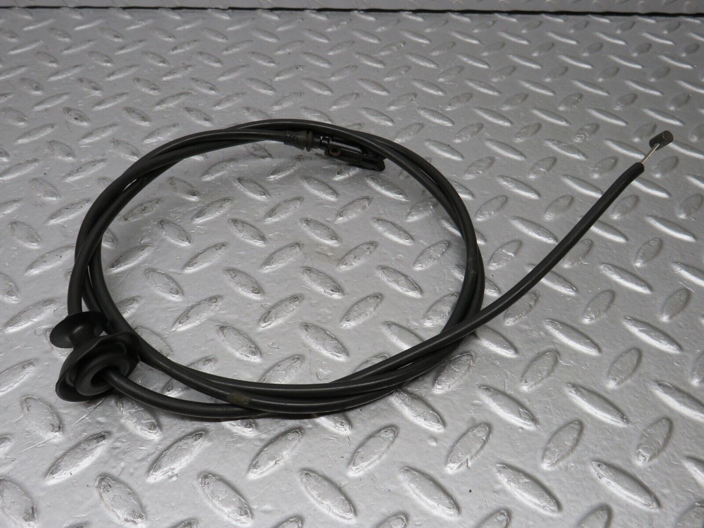 36710 Mercedes-Benz W201 190E Bonnet Release Cable