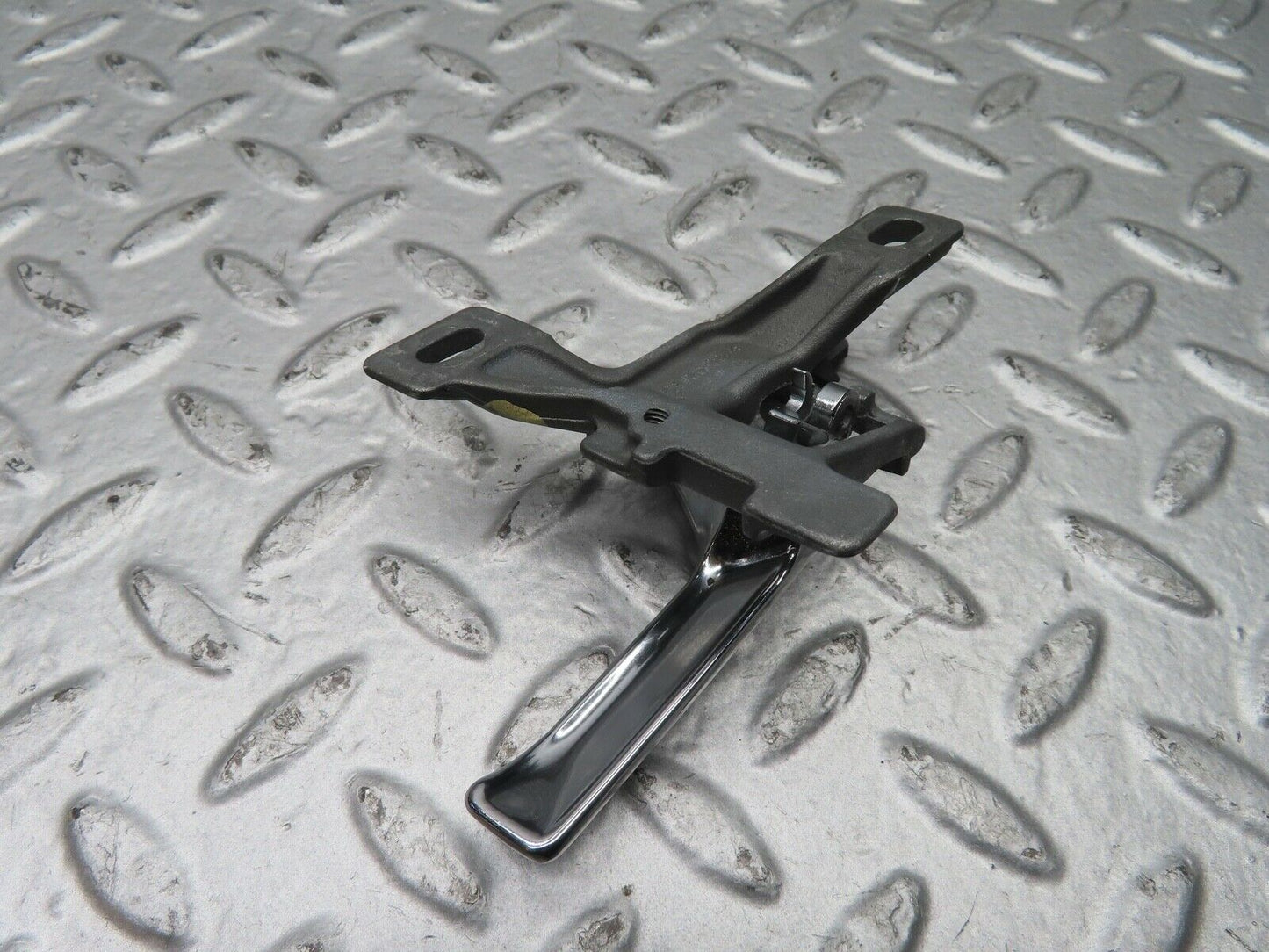 21449 Mercedes-Benz W126 300SE Left Door Interior Handle