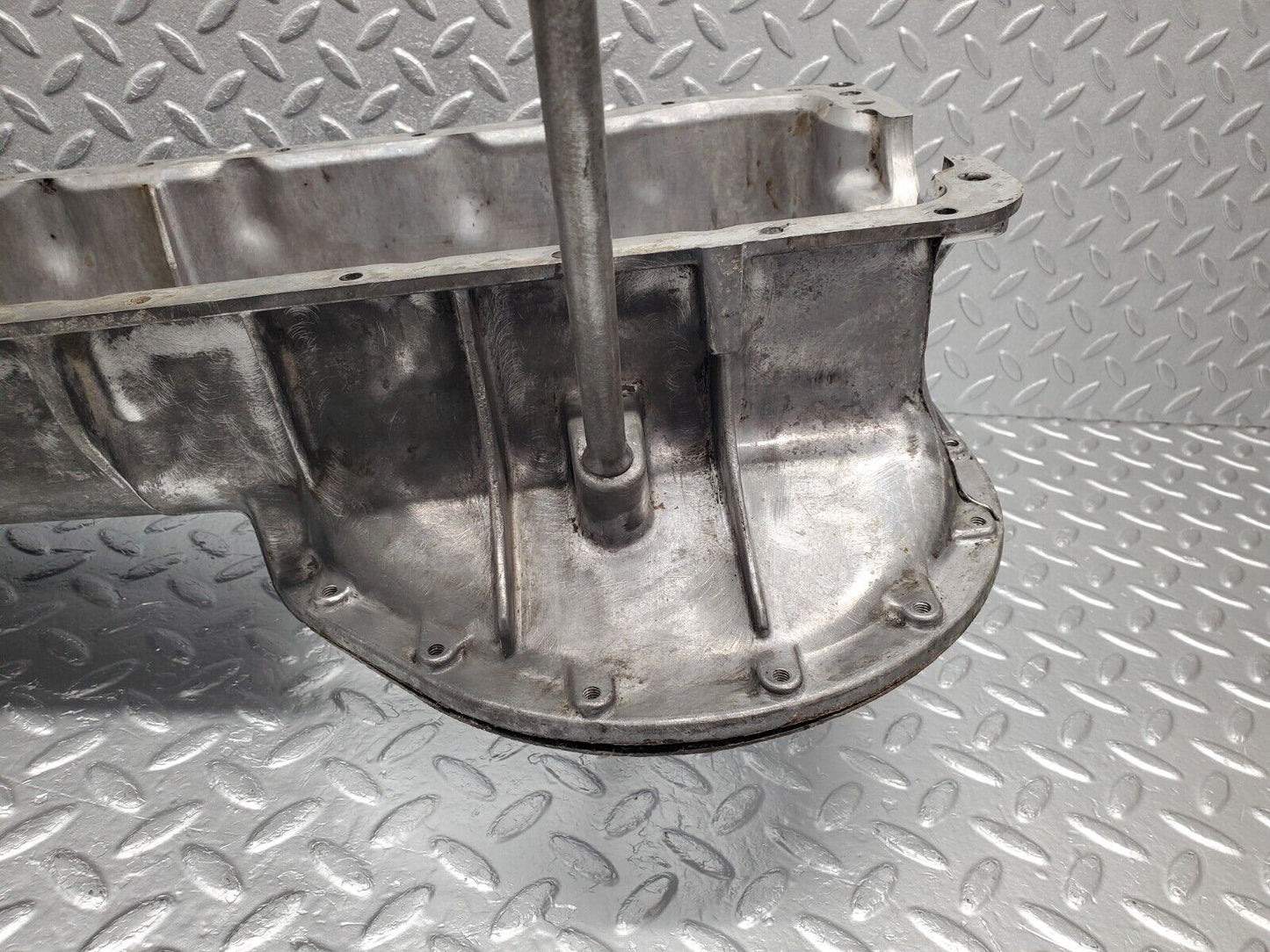 46705 Mercedes-Benz C123 280CE Coupe Oil Pan Oil Sump 1100140702