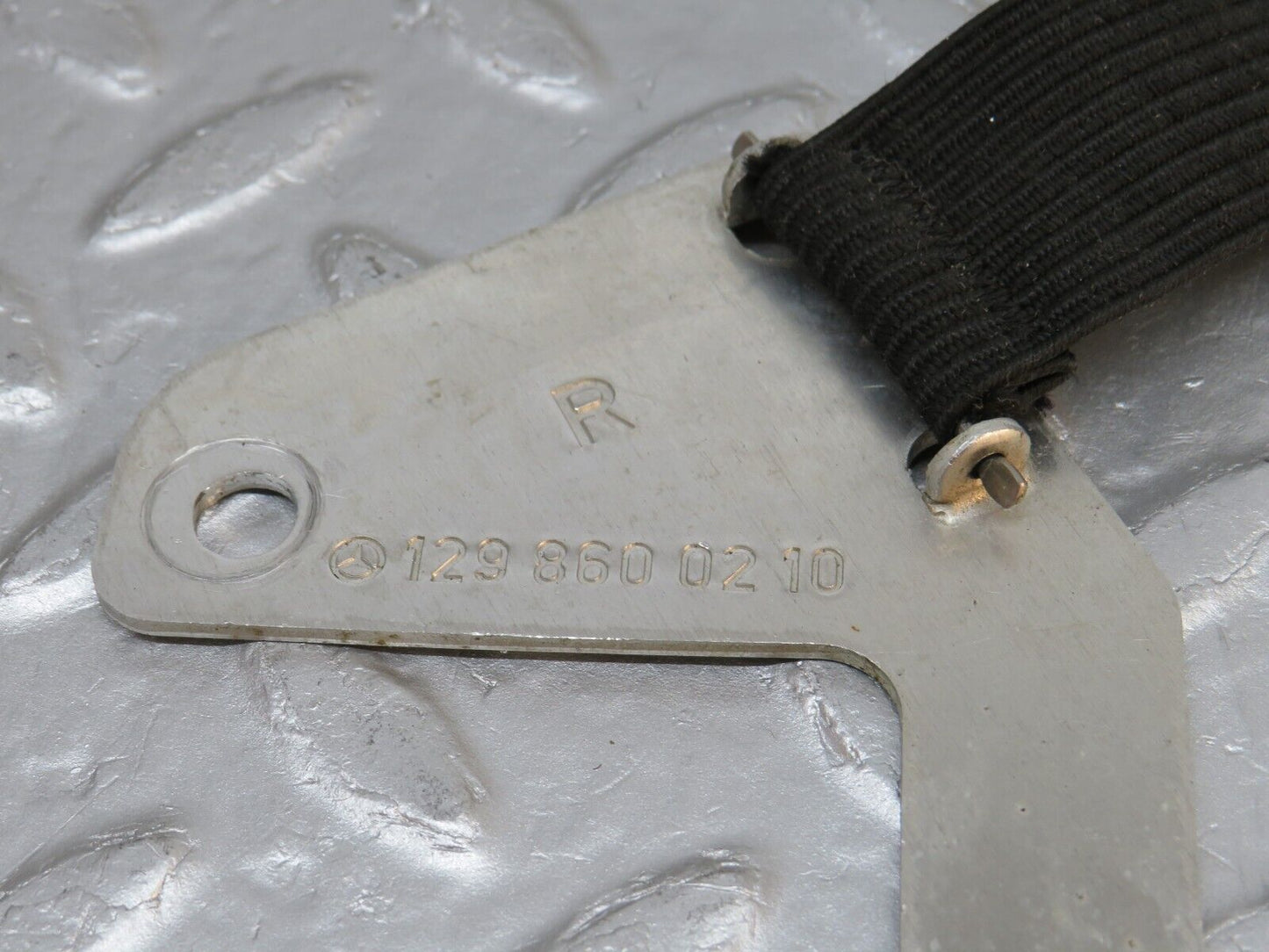 38251 Mercedes-Benz R129 280SL Coupe Wind Deflector Cover Right 1298600210