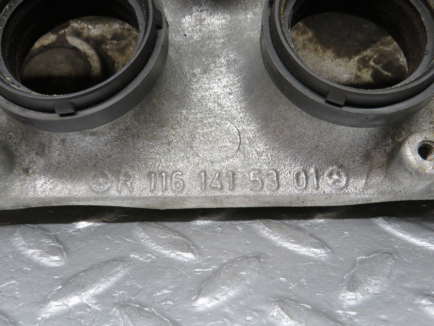 39292 Mercedes-Benz R107 500SL Air Intake Manifold 1171413401 1161415301