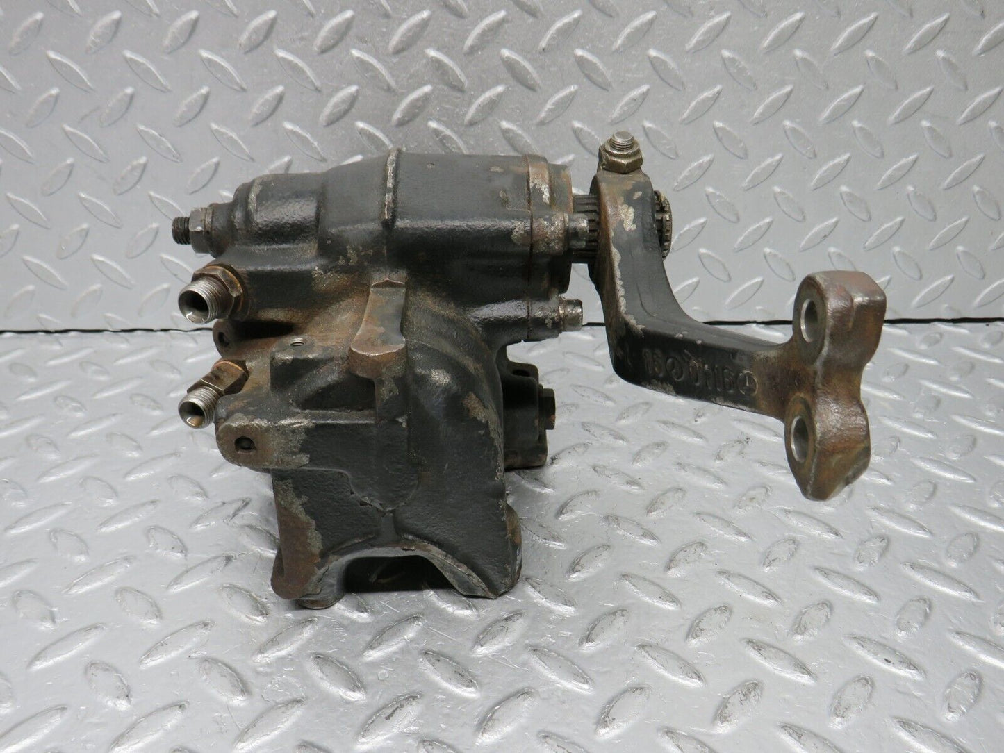 39038 Mercedes-Benz W201 190E 2.6L Steering Box Steering Rack 1244611601